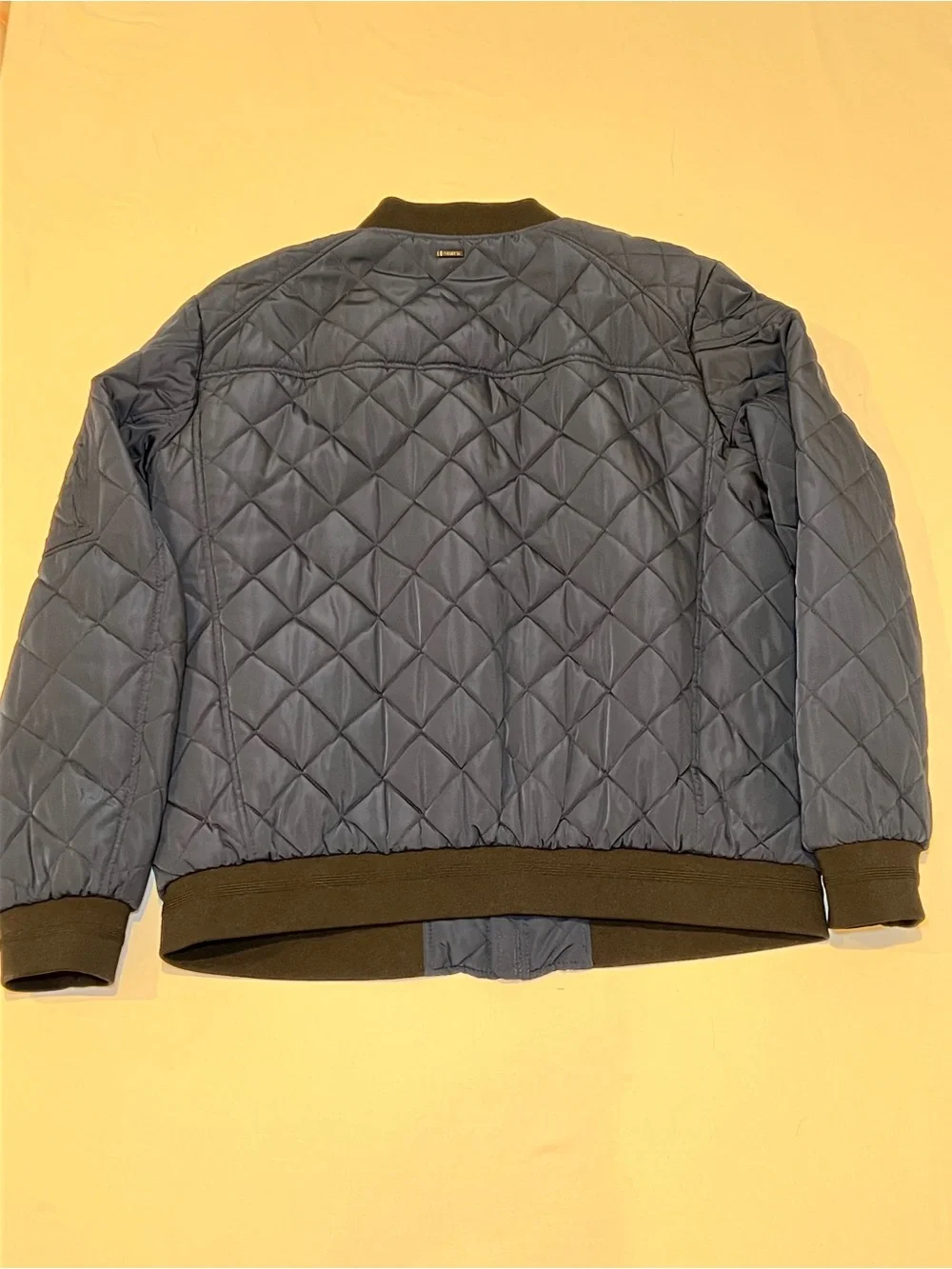 Calvin Klein Men’s Blue Quilted Bomber Jacket Size Large